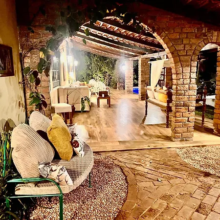 Pink Flamingo Boutique Hotel-3